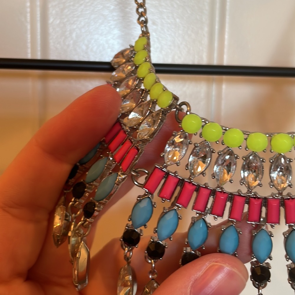 Bibb Statement Necklace- 6 Layers of beading- Costume Jewelry - Picture 4 of 5